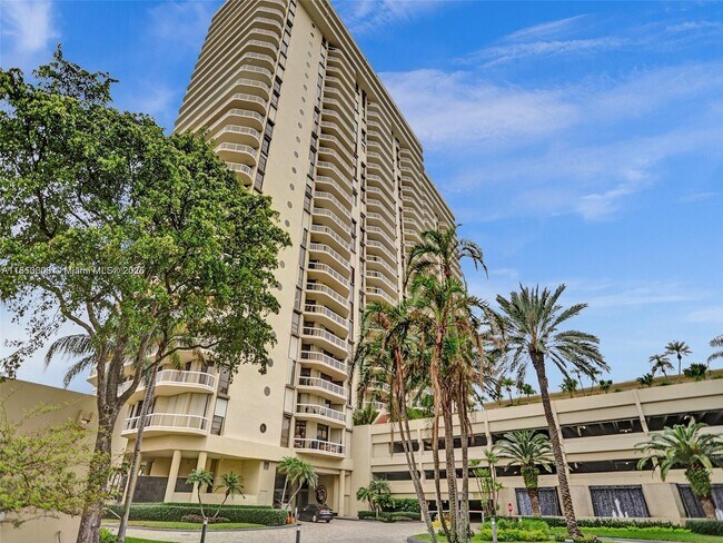 Building Photo - 20191 E Country Club Dr