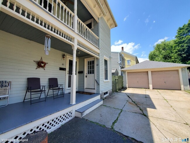 Building Photo - 65 Elm St