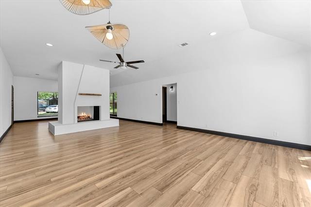 Building Photo - 11238 Webb Chapel Ct