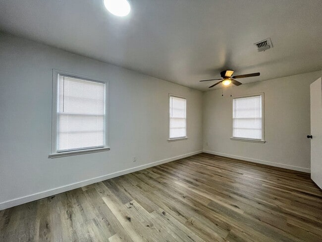 Building Photo - Snyder’s Sweet Spot: Modern Comfort Meets Country Charm