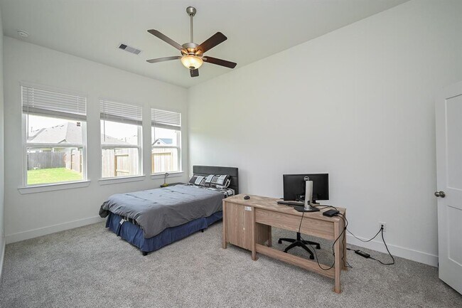 Building Photo - 1535 Cathedral Bend Drive