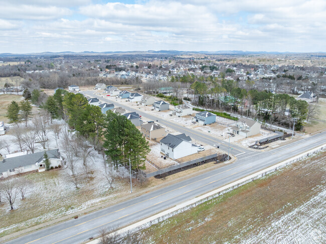 Building Photo - Beckham Pointe