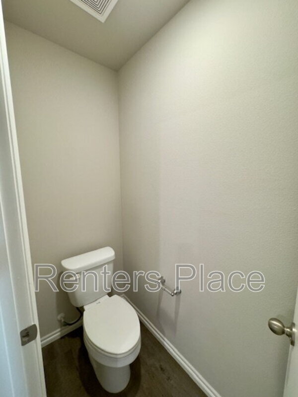 Building Photo - 7203 E 155th Pl S