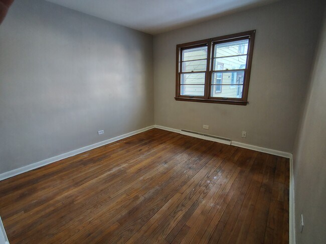 Building Photo - 2710 N Rockton Ave