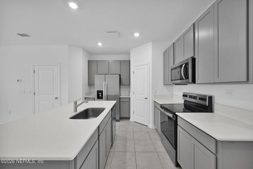 Building Photo - 3601 Athenian Wy