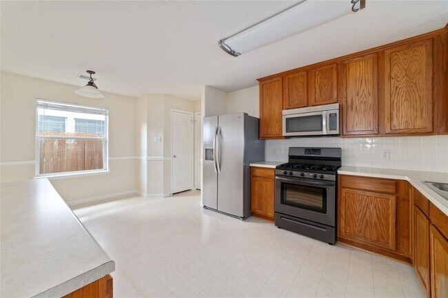 Building Photo - 13618 Trailmeadow Ct