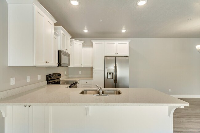 Building Photo - 1128 S 820 E