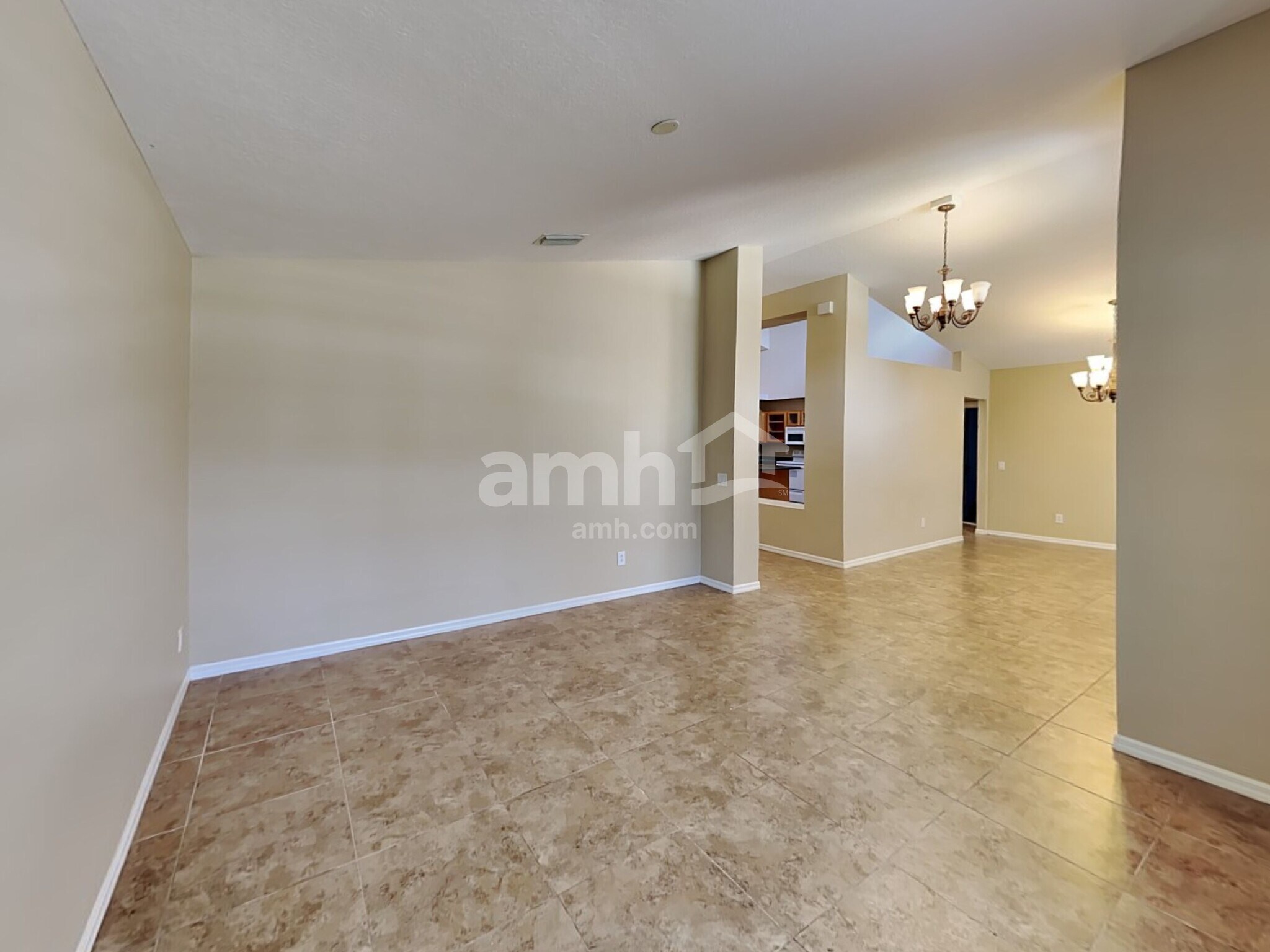 Building Photo - 10223 Meadow Crossing Dr