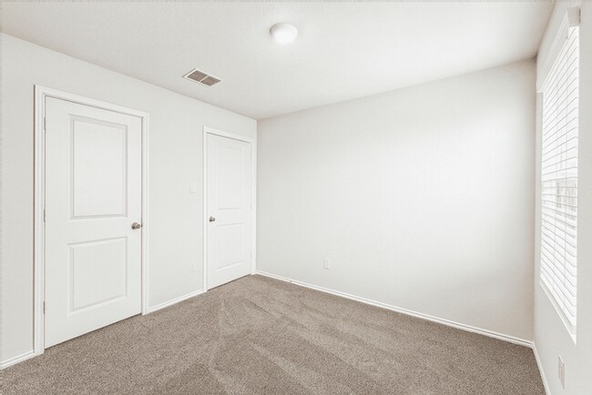 Building Photo - 2111 Organ Pipe Cactus