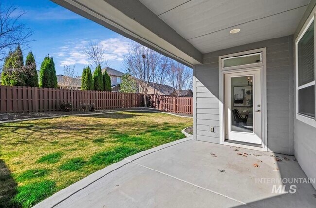 Building Photo - 4179 W Bolton Dr