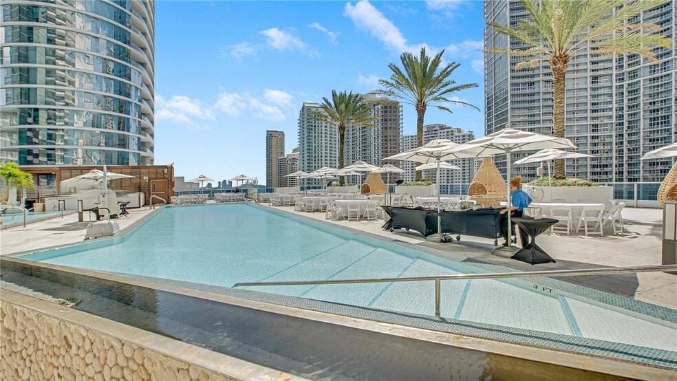 Building Photo - 200 Biscayne Boulevard Way