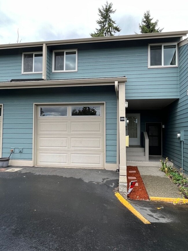 Building Photo - 3 bed 2 bath townhouse in Winslow Park!