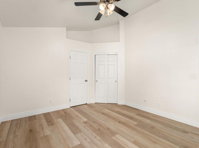 Building Photo - Spacious 3-Bedroom Home in Quiet Northwest...