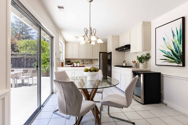 Building Photo - 795 San Mateo Dr