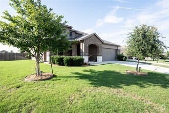 Building Photo - 625 Topaz Ln
