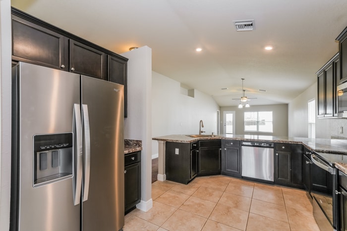 Building Photo - 1034 S Glen Meadow Loop