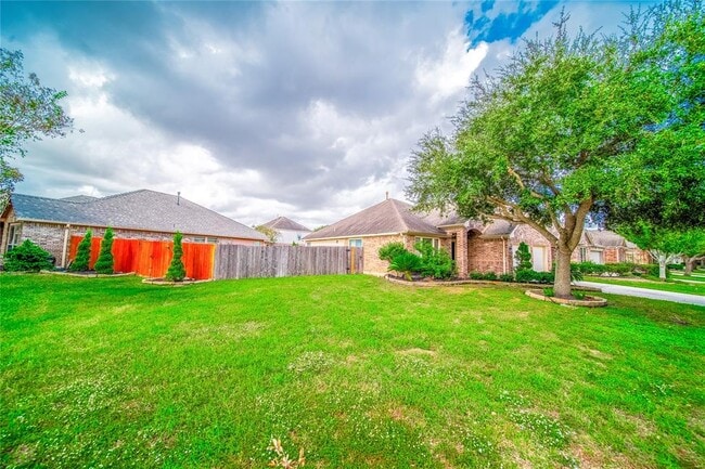 Building Photo - 11007 Witherspoon Dr