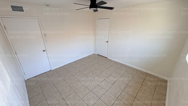 Building Photo - 3306 Gardenia Ave