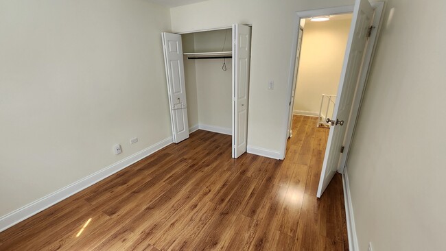 Building Photo - 653 Hale Ct