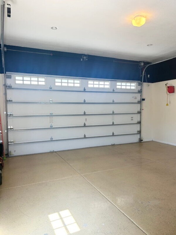 Building Photo - 4037 S Taylor Dr