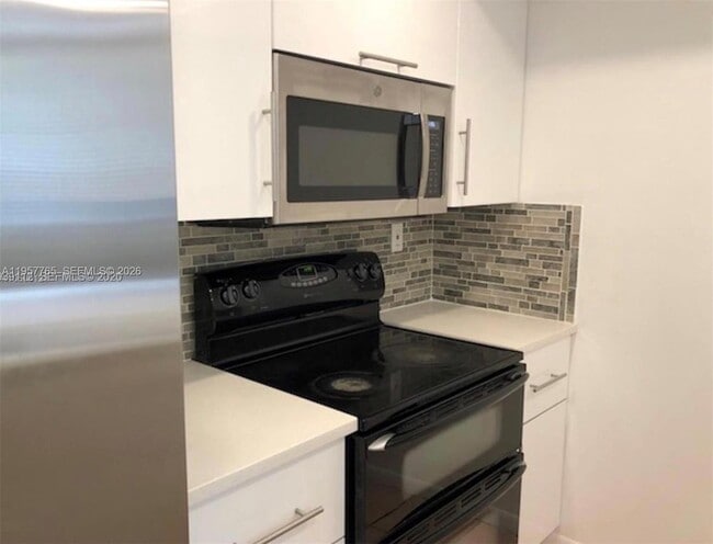 Building Photo - 3089 NE 183rd Ln