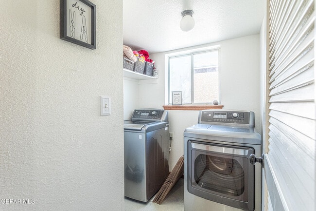 Building Photo - 1328 Morgan Marie St