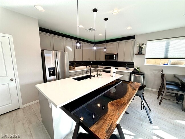 Building Photo - 8067 Tank Loop St