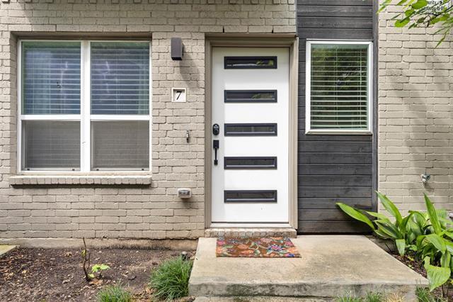 Building Photo - 4906 Live Oak St