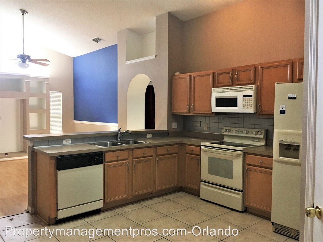 3 Br 2 Bath House 8017 Elmstone Circle Orlando Fl 2 Bath House 8017 Elmstone Circle