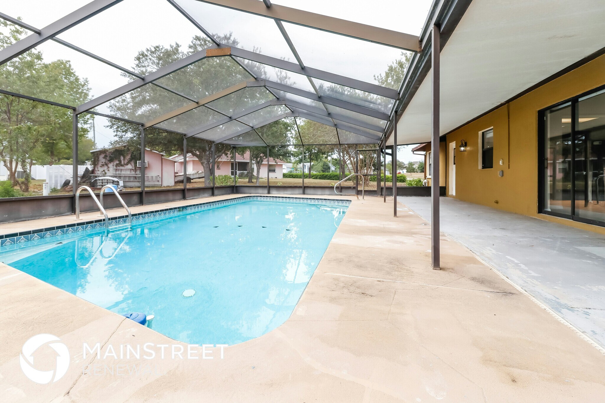 Building Photo - 5459 Hornaway Ave