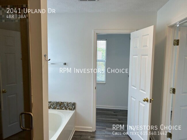 Building Photo - 2041 Upland Dr
