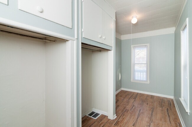 Building Photo - 244 Matilda St NE