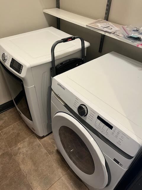 Building Photo - 123 Foxden Dr