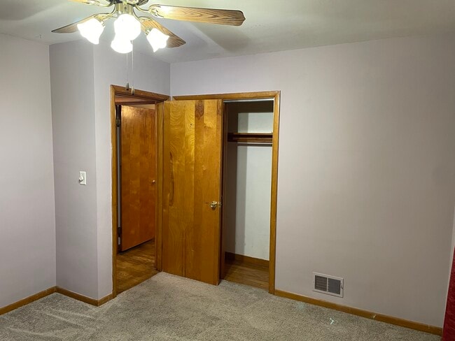 Building Photo - 660 Fairhaven Dr