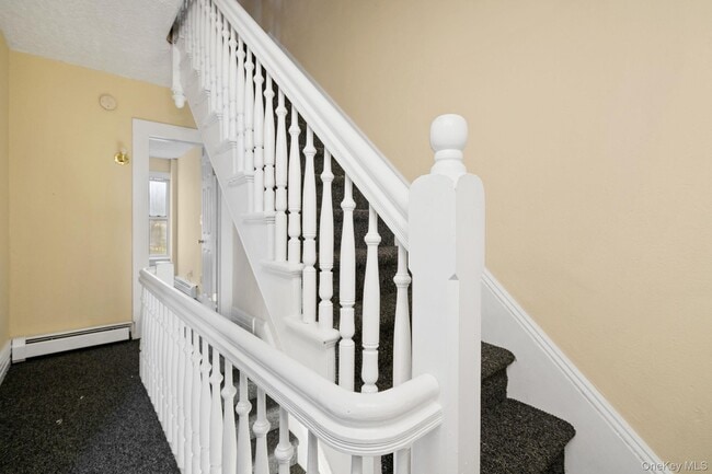 Building Photo - 61 Overlook Pl