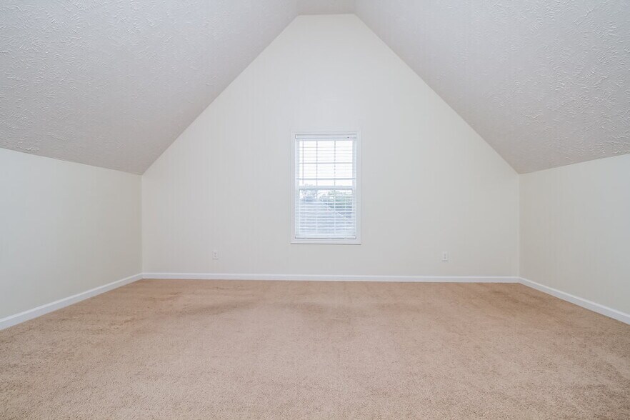 Building Photo - 6006 Boxer Pl