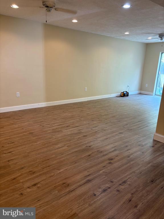 Building Photo - 809 Sledgehammer Dr