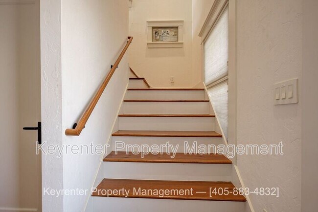 Building Photo - 812 NW 7th St