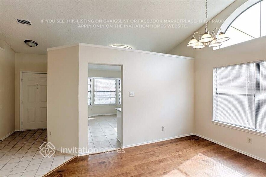 Building Photo - 1504 Mountain Side Dr