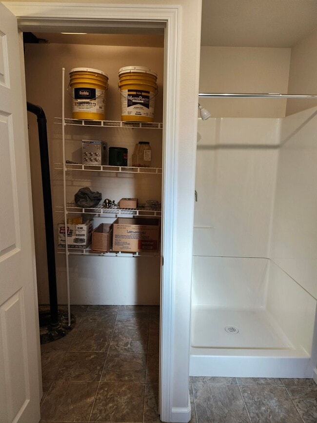 Building Photo - Beautiful 4 bedroom 2 bath Post Falls home for rent!