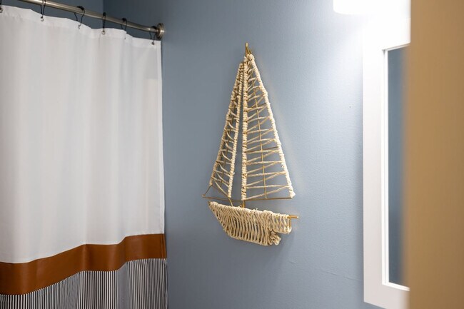 Building Photo - 204 Washington Park Blvd