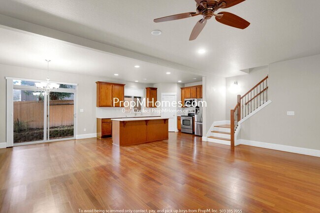 Building Photo - Updated Three Bedroom Gem in Bethany!