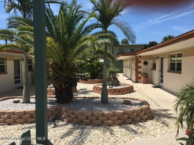 Building Photo - 353 Polk Ave