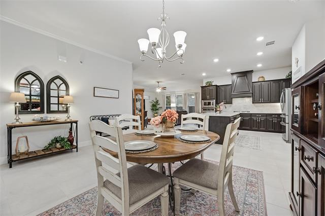 Building Photo - 1313 Benavites Dr