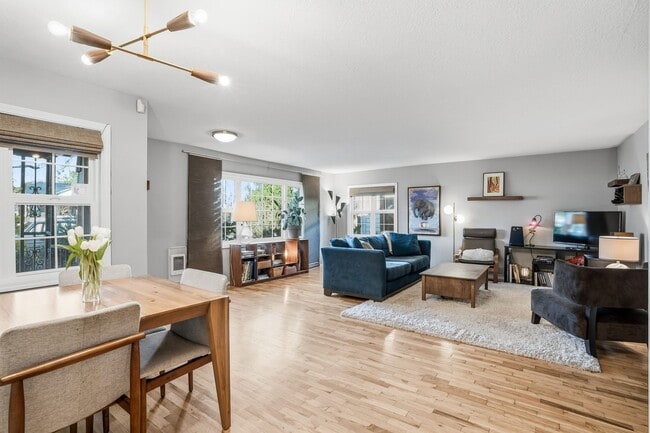 Building Photo - Charming SE Portland Bungalow with Dreamy Backyard Retreat & Stylish Updates