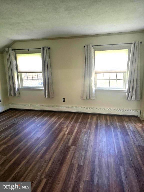 Building Photo - 1951 Conestoga Rd