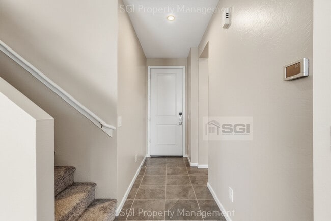 Building Photo - 17851 W Daley Ln