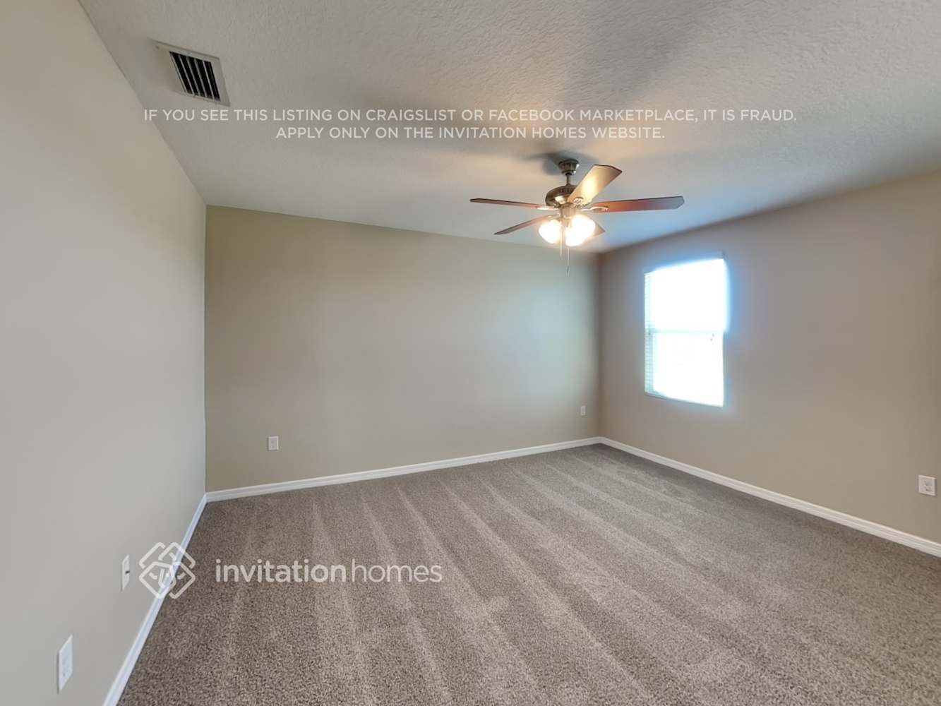 Building Photo - 15749 High Bell Pl