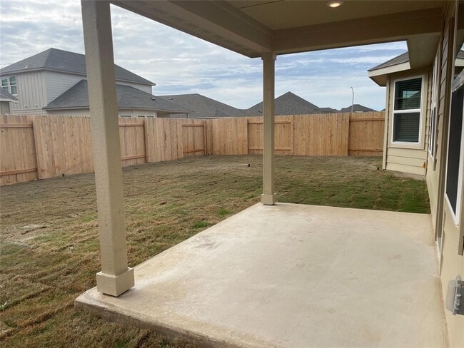 Building Photo - 404 Grasslands Trl