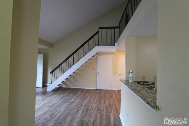 Building Photo - 1618 Aspen Dr